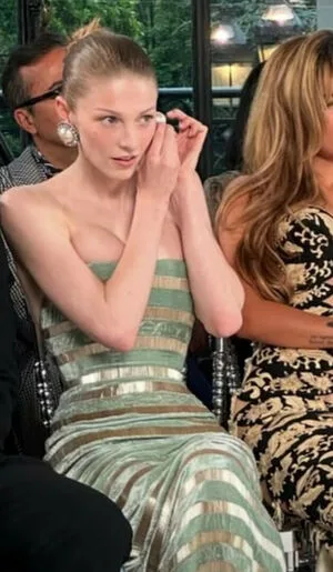 Hunter Schafer OnlyFans Leaked Free Thumbnail Picture - #X20NEiq9LS