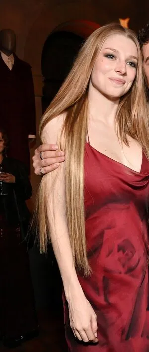 Hunter Schafer OnlyFans Leaked Free Thumbnail Picture - #XRyU2piccI