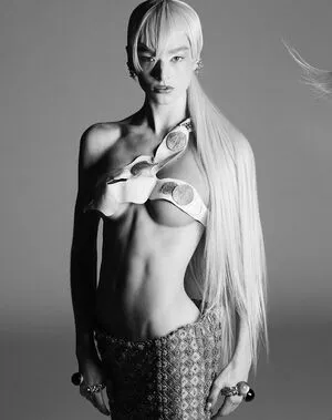 Hunter Schafer OnlyFans Leaked Free Thumbnail Picture - #YGGHedGDXb