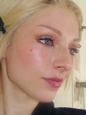 Hunter Schafer OnlyFans Leaked Free Thumbnail Picture - #cMKKqFmxiD