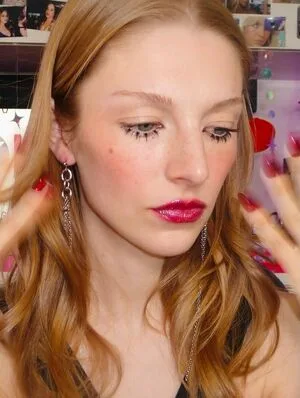 Hunter Schafer OnlyFans Leaked Free Thumbnail Picture - #iGH2PROtNw