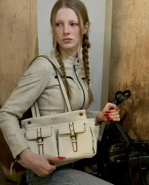 Hunter Schafer OnlyFans Leaked Free Thumbnail Picture - #kK0smGI2qV