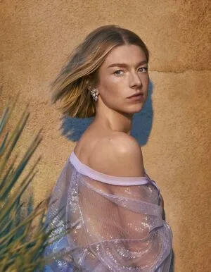 Hunter Schafer OnlyFans Leaked Free Thumbnail Picture - #uWgdEYYUXF