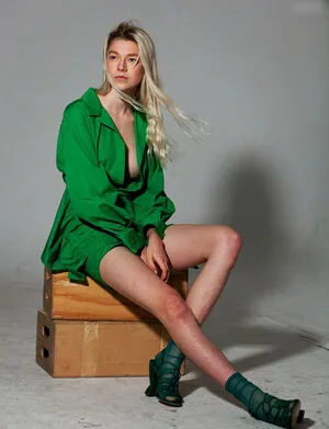 Hunter Schafer OnlyFans Leaked Free Thumbnail Picture - #whuhjBBUaN