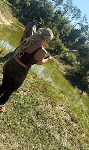 Huntingbabe96 OnlyFans Leaked Free Thumbnail Picture - #PIOHkWk2v5