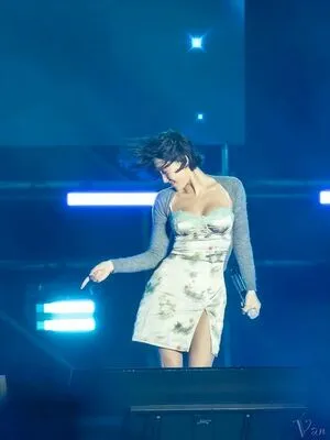 Hwasa OnlyFans Leaked Free Thumbnail Picture - #99cZgbebTX