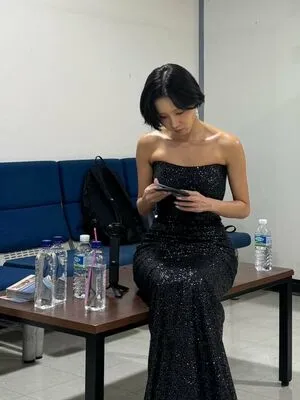 Hwasa OnlyFans Leaked Free Thumbnail Picture - #FmMclltvOB