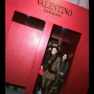 Hwasa OnlyFans Leaked Free Thumbnail Picture - #zf4nECclzZ