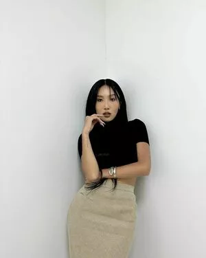 Hwasa OnlyFans Leaked Free Thumbnail Picture - #rac4k6VllN