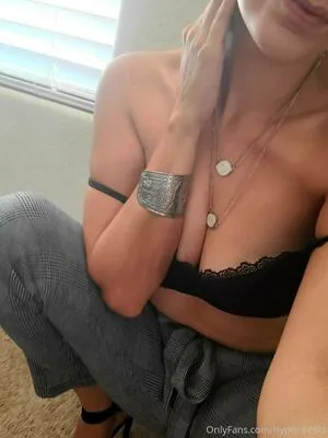 Hypnotictits OnlyFans Leaked Free Thumbnail Picture - #3UGBXWEvzb
