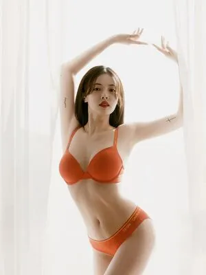 Hyuna OnlyFans Leaked Free Thumbnail Picture - #sxlefRipmV
