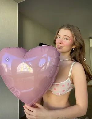 I Alice OnlyFans Leaked Free Thumbnail Picture - #5mN39qpX6i