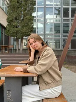 I Alice OnlyFans Leaked Free Thumbnail Picture - #FHKuWTYNGT