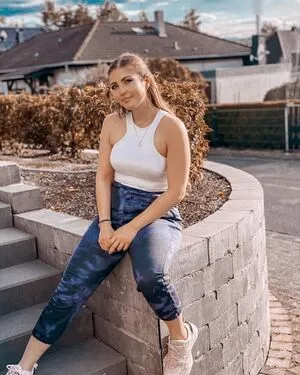 I Am Merlee OnlyFans Leaked Free Thumbnail Picture - #AvhMpsjcAB