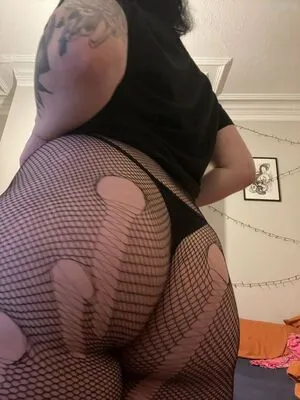 I Like Ur Tatzz OnlyFans Leaked Free Thumbnail Picture - #5KCX6T7oUN