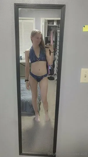 I Love 420 OnlyFans Leaked Free Thumbnail Picture - #fwBSO3sfsm