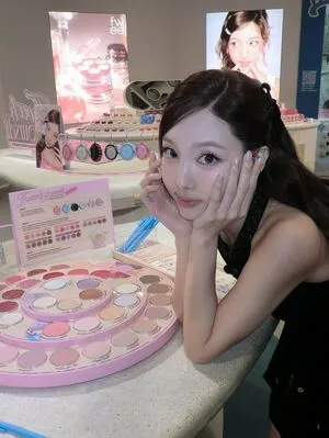 I M Nayeon OnlyFans Leaked Free Thumbnail Picture - #6iRUtjSRY4