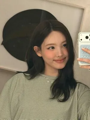 I M Nayeon OnlyFans Leaked Free Thumbnail Picture - #916q30IzEU