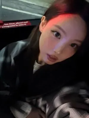 I M Nayeon OnlyFans Leaked Free Thumbnail Picture - #CAhGgUzVjc