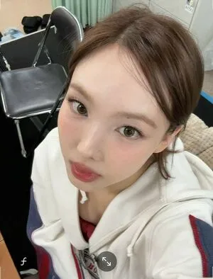 I M Nayeon OnlyFans Leaked Free Thumbnail Picture - #NtSyIOd8jB