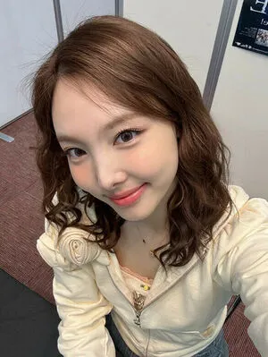 I M Nayeon OnlyFans Leaked Free Thumbnail Picture - #SgUMKed5gn