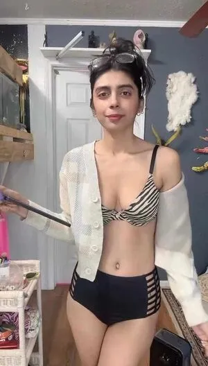 Iamaqsapervaiz OnlyFans Leaked Free Thumbnail Picture - #Hrr8ATsAg4