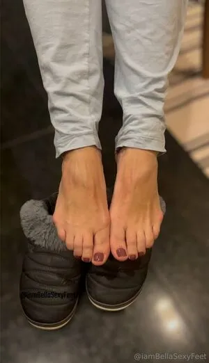 Iambellasexyfeet OnlyFans Leaked Free Thumbnail Picture - #YDNQBMCxyM