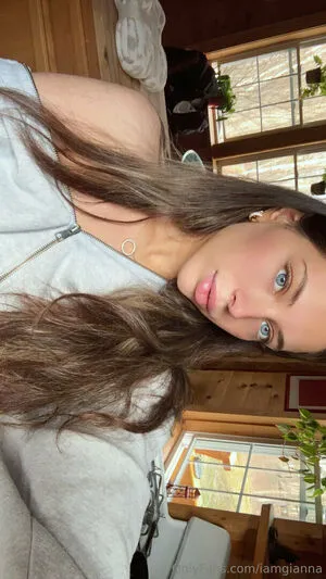 Iamgianna OnlyFans Leaked Free Thumbnail Picture - #BraONf0OzB