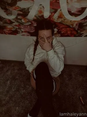 Iamhaleyann OnlyFans Leaked Free Thumbnail Picture - #4q3M6gaMDh