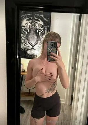 Iamizzyraven OnlyFans Leaked Free Thumbnail Picture - #5YVBq6wdqX