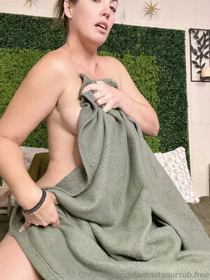 Iamnotyoursub Free OnlyFans Leaked Free Thumbnail Picture - #HOH6NOh2Xt