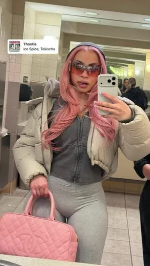 Ice Spice OnlyFans Leaked Free Thumbnail Picture - #uxcHx0o7Mc