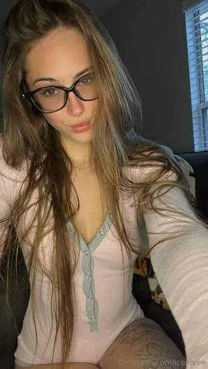 Iceeivee OnlyFans Leaked Free Thumbnail Picture - #Xsi8zVb3bT