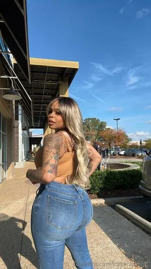 Iceexclusive1 OnlyFans Leaked Free Thumbnail Picture - #8GWORGGjUT