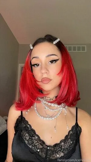 Icellxviaa OnlyFans Leaked Free Thumbnail Picture - #DSdmIQAAtY