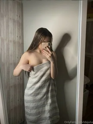 Idajulia OnlyFans Leaked Free Thumbnail Picture - #QbnBjY8E31