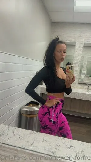 Idonttwerkforfree OnlyFans Leaked Free Thumbnail Picture - #lkayzD1Ic1