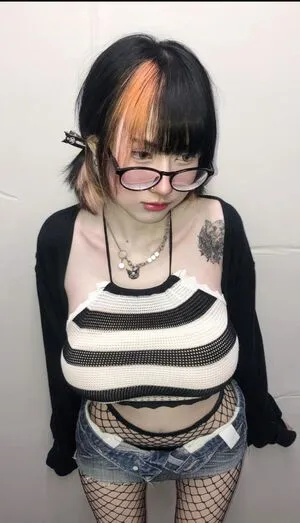 Idontwannabeyouanymore OnlyFans Leaked Free Thumbnail Picture - #ifsLpD7GXt