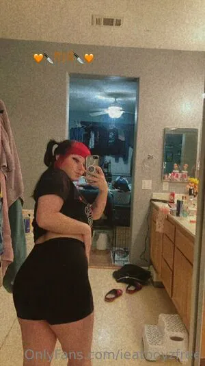 Ieatboyzfree OnlyFans Leaked Free Thumbnail Picture - #5gzoM72fOn