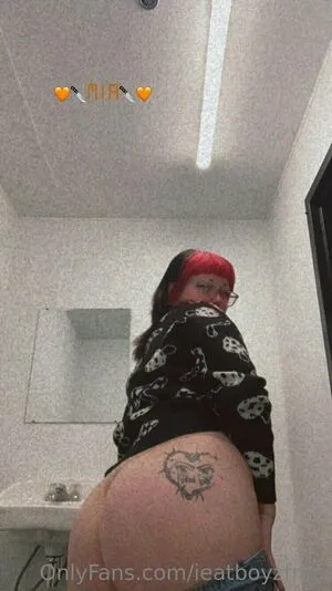 Ieatboyzfree OnlyFans Leaked Free Thumbnail Picture - #B9CXl1bu16