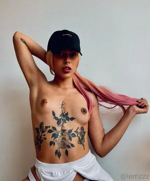 Iemzzz OnlyFans Leaked Free Thumbnail Picture - #fS33X8EpUe