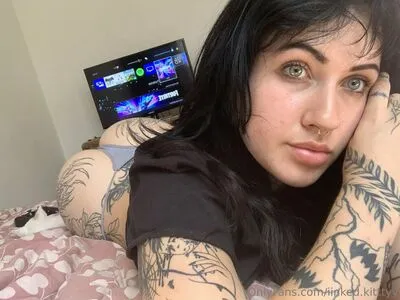 Iinked Kitttyy OnlyFans Leaked Free Thumbnail Picture - #AFJcVtKPuV