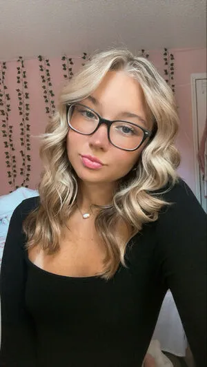 Iisabellarosee OnlyFans Leaked Free Thumbnail Picture - #GDRNQInxbY