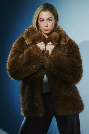 Iliza Shlesinger OnlyFans Leaked Free Thumbnail Picture - #8ZjoF80tJm
