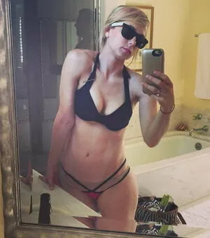 Iliza Shlesinger OnlyFans Leaked Free Thumbnail Picture - #M6hQmnOSxF