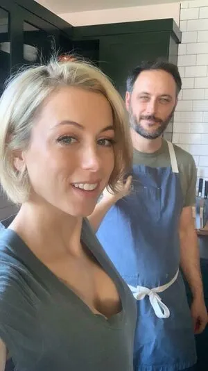 Iliza Shlesinger OnlyFans Leaked Free Thumbnail Picture - #PyupYWn6Uo