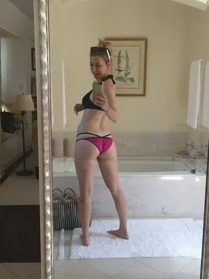 Iliza Shlesinger OnlyFans Leaked Free Thumbnail Picture - #W8cF3sPbV8