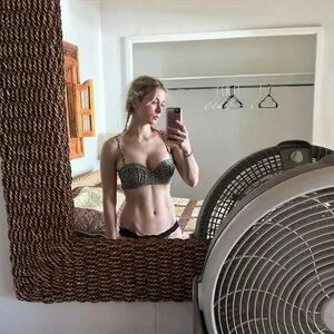 Iliza Shlesinger OnlyFans Leaked Free Thumbnail Picture - #YjojGddILy