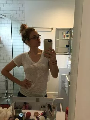 Iliza Shlesinger OnlyFans Leaked Free Thumbnail Picture - #aBA9nnXgMA