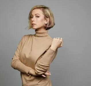 Iliza Shlesinger OnlyFans Leaked Free Thumbnail Picture - #ceghDzgF78